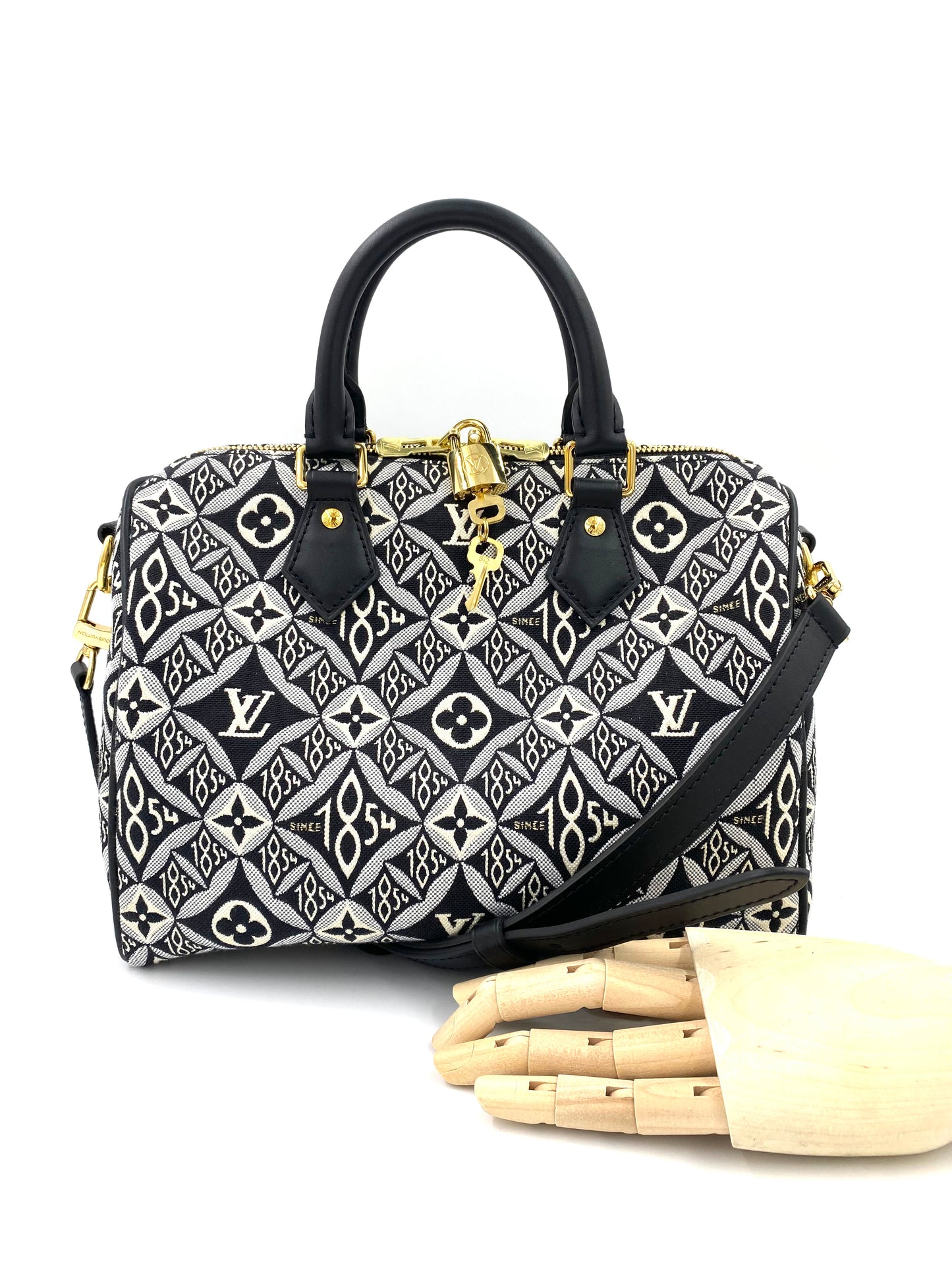 LOUIS VUITTON Speedy Bandouliere 30 1854 noir