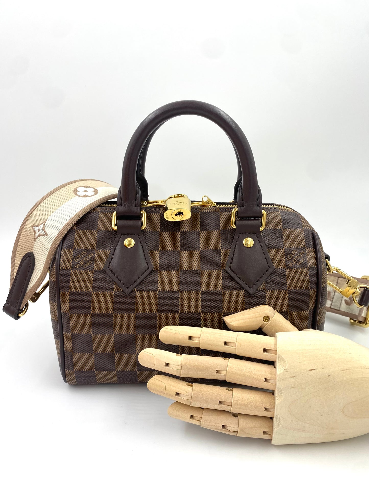 LOUIS VUITTON Speedy Bandouliere 20 Damier ebene