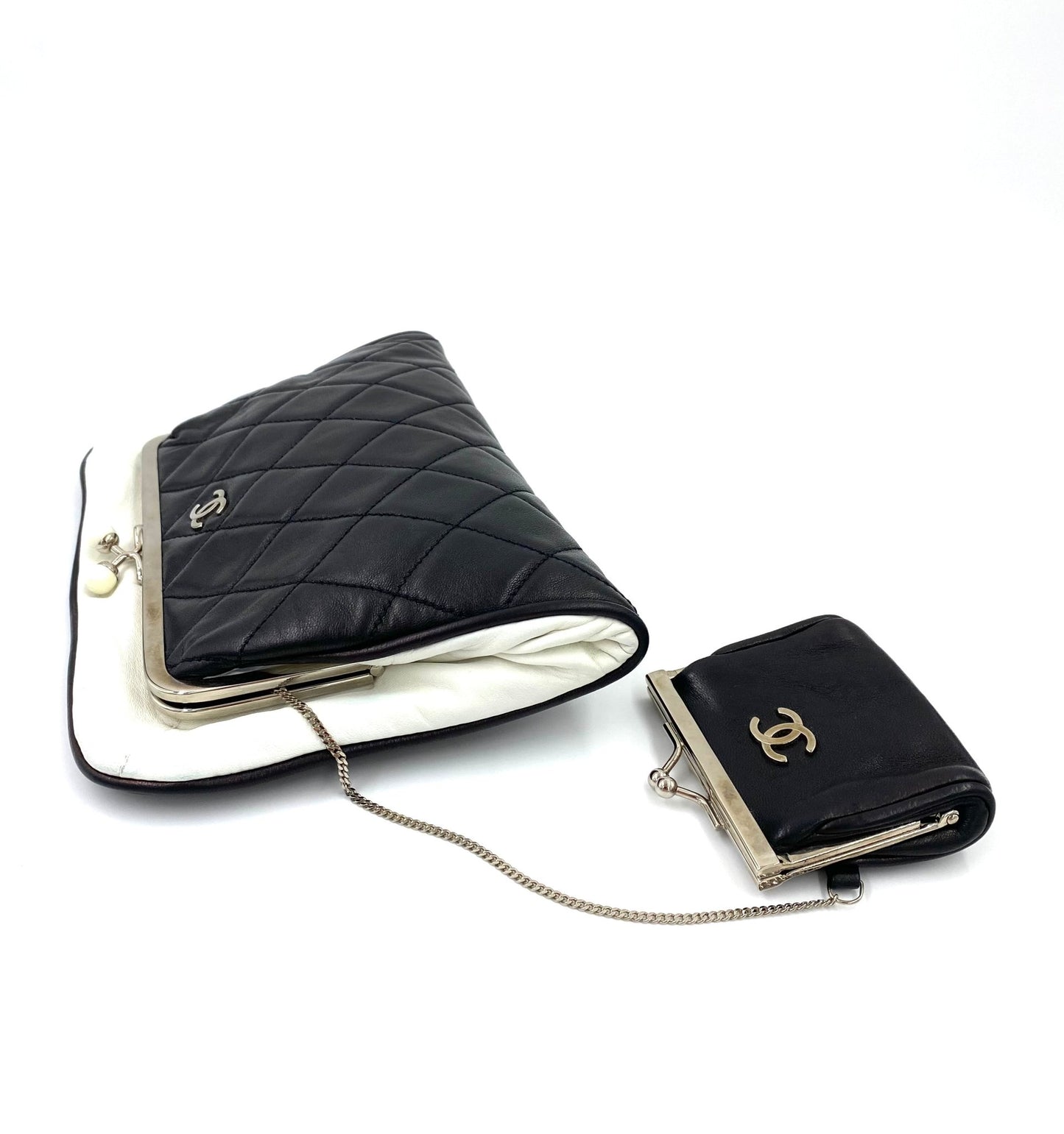 CHANEL Pearl Clutch schwarz weiß Lammleder - Clutch & Macarons - 12812829 - Clutch & Macarons - 