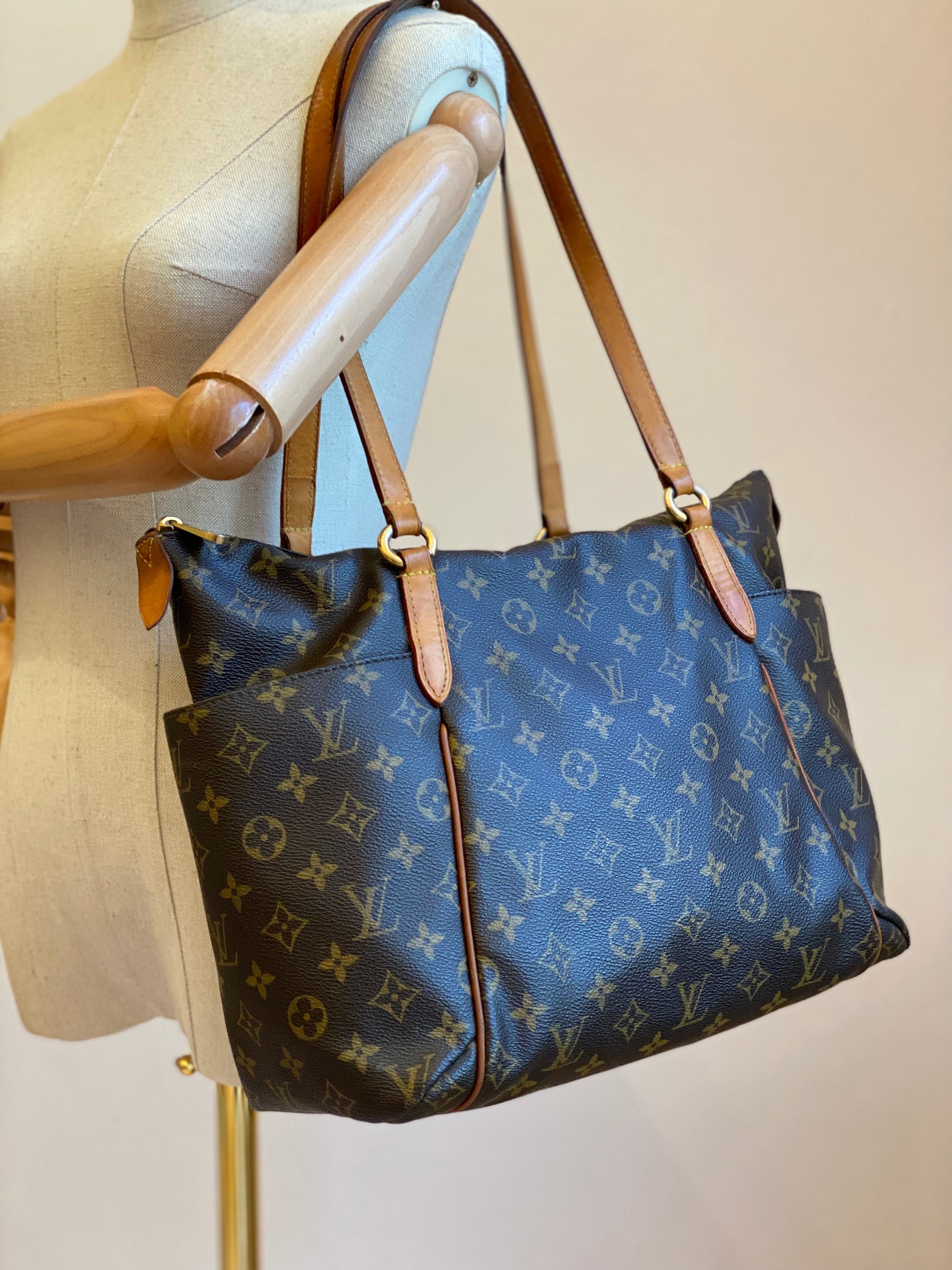 Louis vuitton totally mm price sale