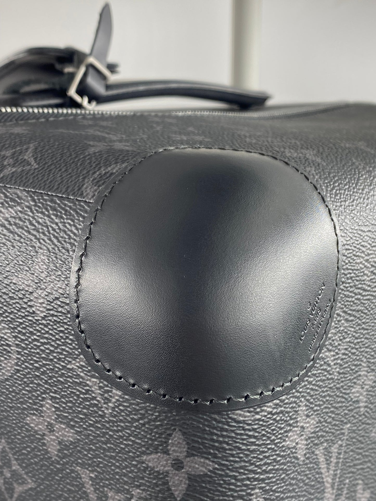 LOUIS VUITTON Horizon 70 Monogram Eclipse