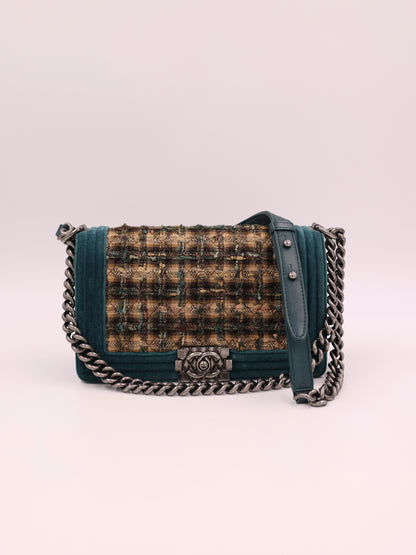 CHANEL Boy Bag Medium Tweed grün SHW