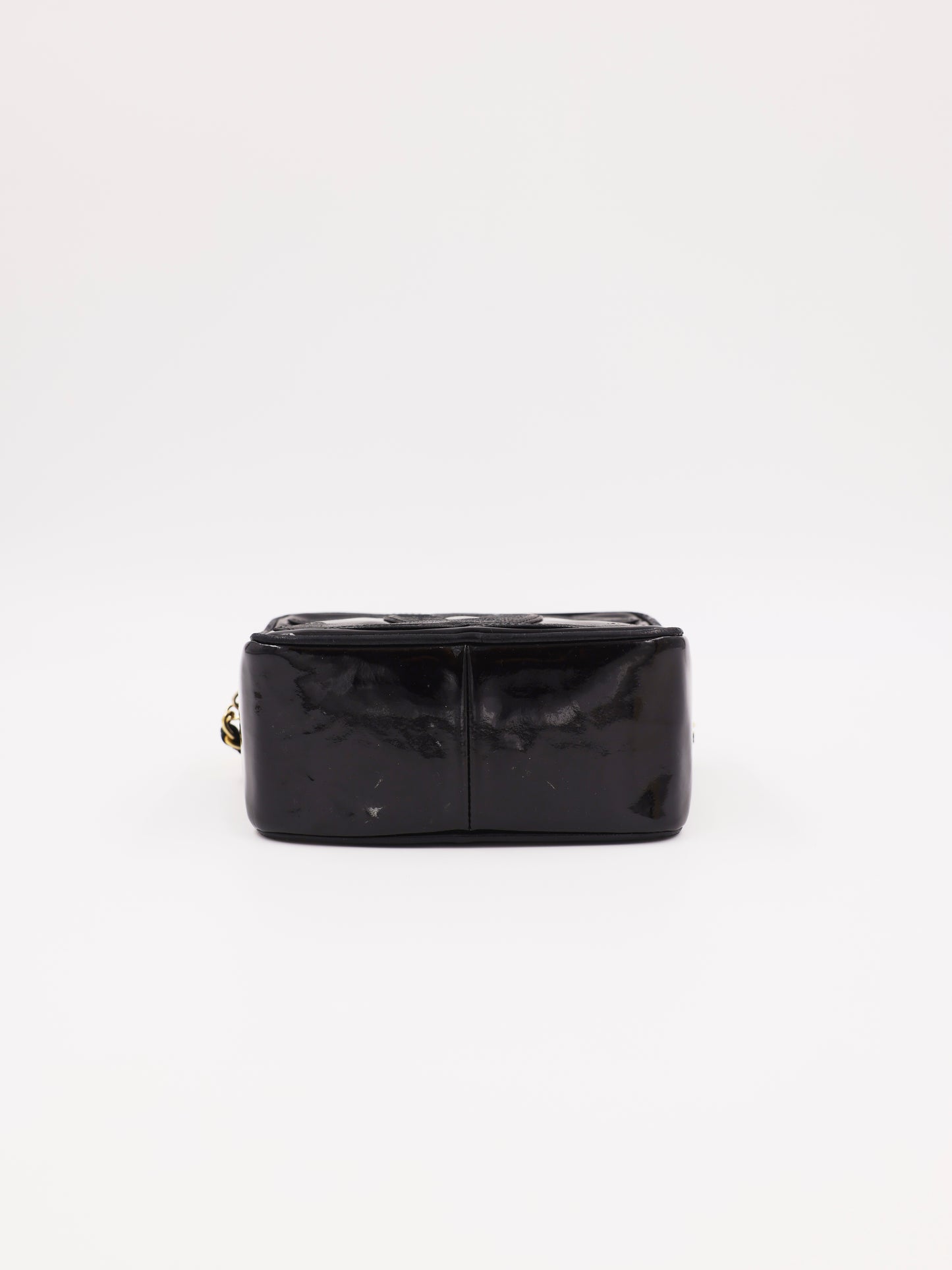 CHANEL Camera Bag schwarz GHW, schwarze Lackledertasche mit goldfarbenen Details