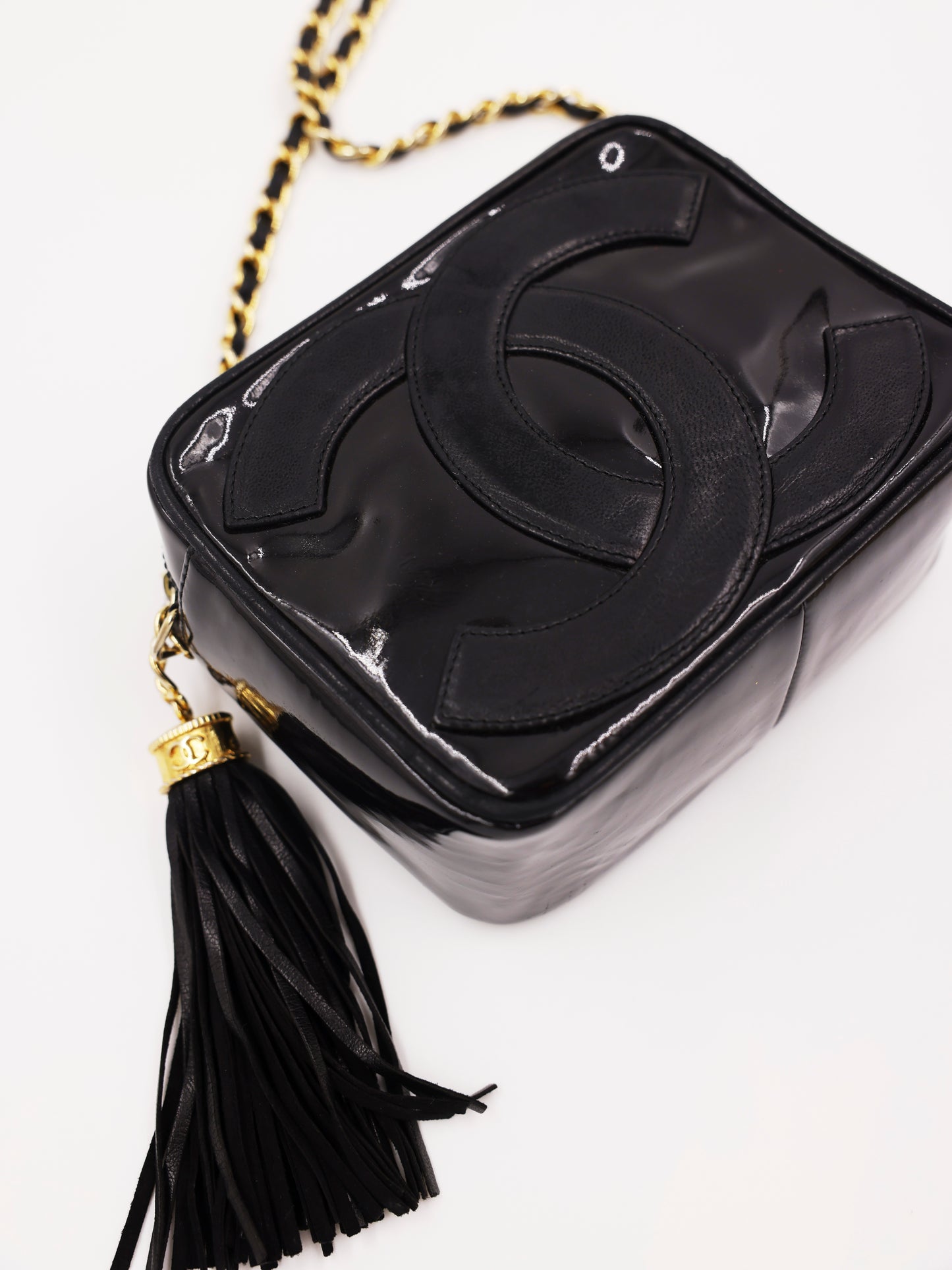 CHANEL Camera Bag schwarz GHW mit Kettenriemen und schwarzer Quaste