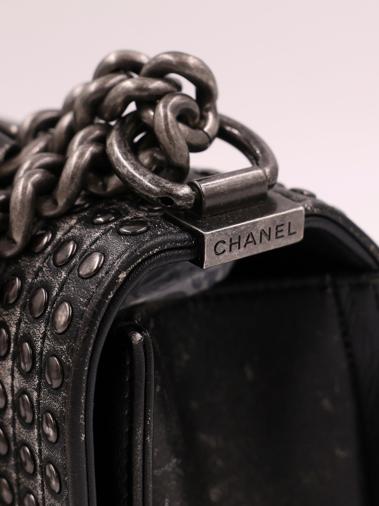 CHANEL Boy Paris-Dallas Medium SHW