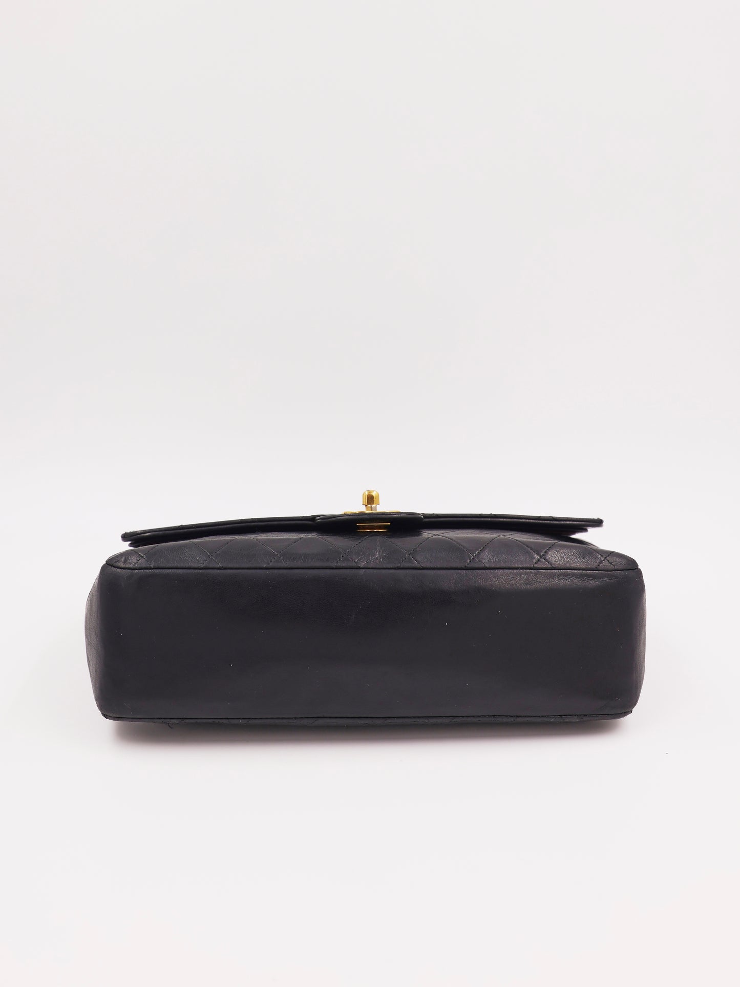 CHANEL Timeless Double Flap medium schwarz GHW, schwarze Designerhandtasche second hand