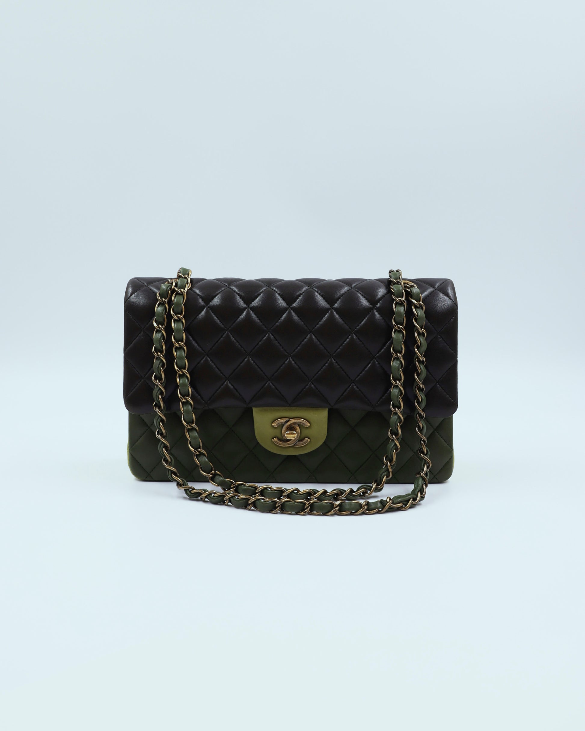 CHANEL Timeless Double Flap Medium Grün GHW gesteppte Designerhandtasche mit Kettenriemen