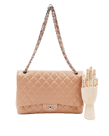 CHANEL Timeless Single Flap Maxi beige SHW beige gesteppte Designerhandtasche aus zweiter Hand