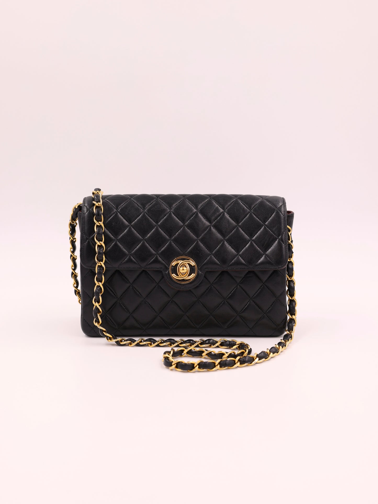 CHANEL Single Flap Lammleder schwarz GHW