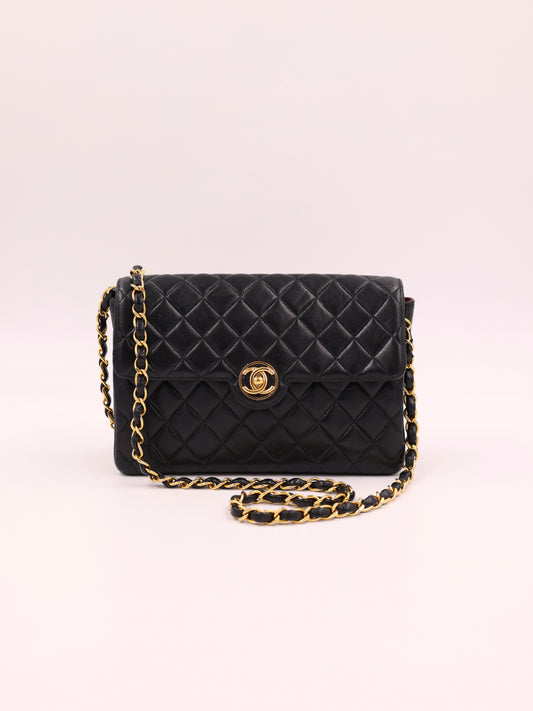 CHANEL Single Flap Lammleder schwarz GHW