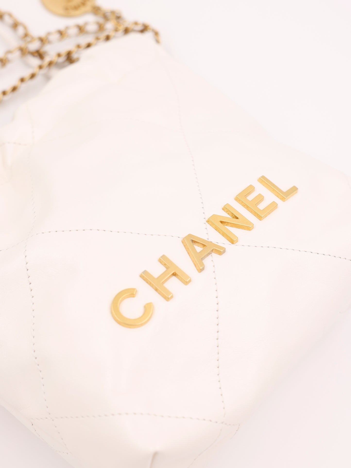 Chanel 22 Mini Leder weiß GHW