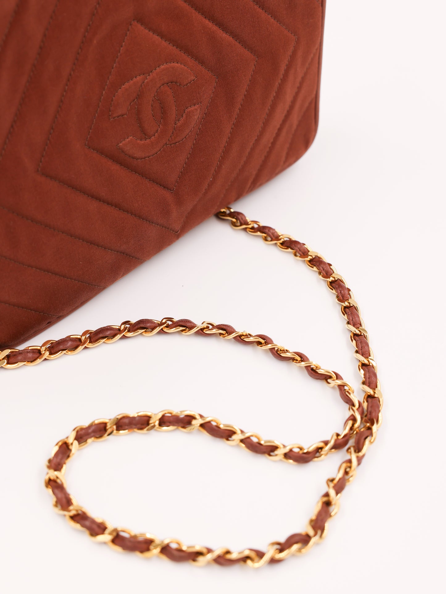 CHANEL Camera Bag Suede braun GHW