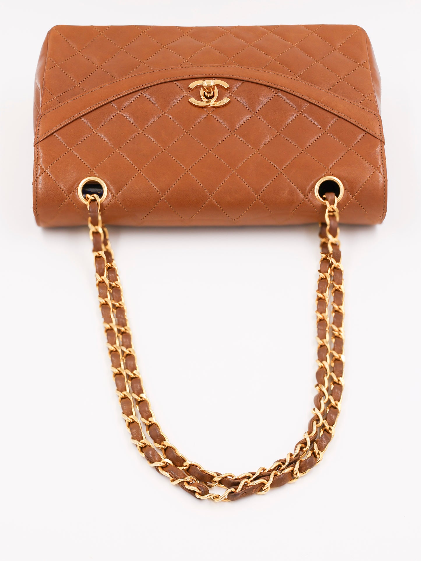 CHANEL Halfmoon Single Flap cognac GHW