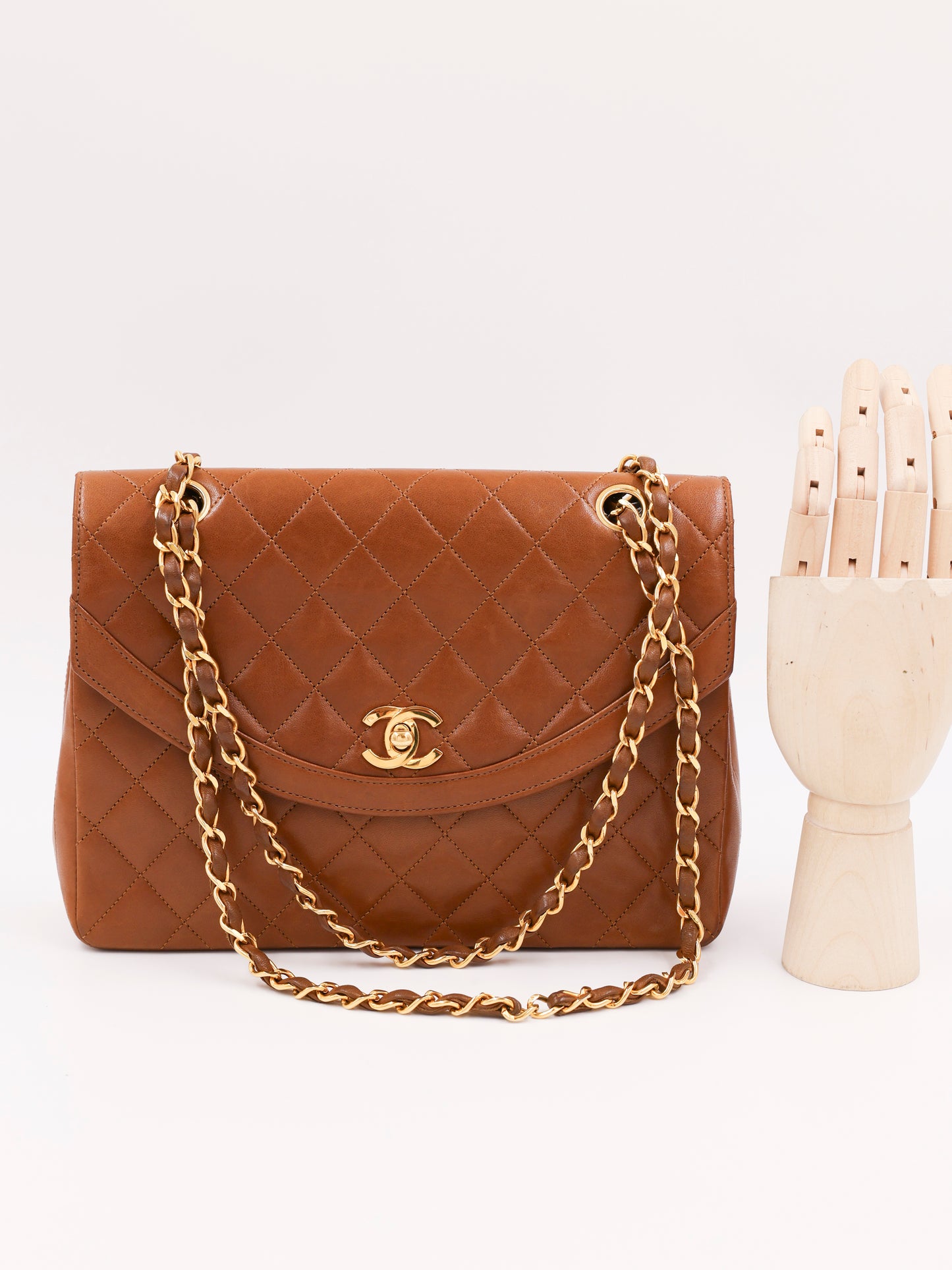 CHANEL Halfmoon Single Flap cognac GHW