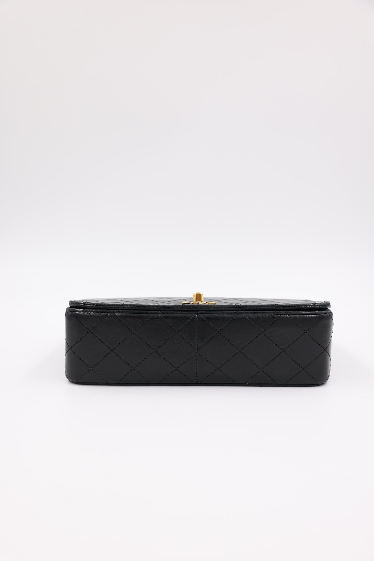 CHANEL Full Flap Lammleder schwarz GHW