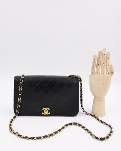 CHANEL Full Flap Lammleder schwarz GHW