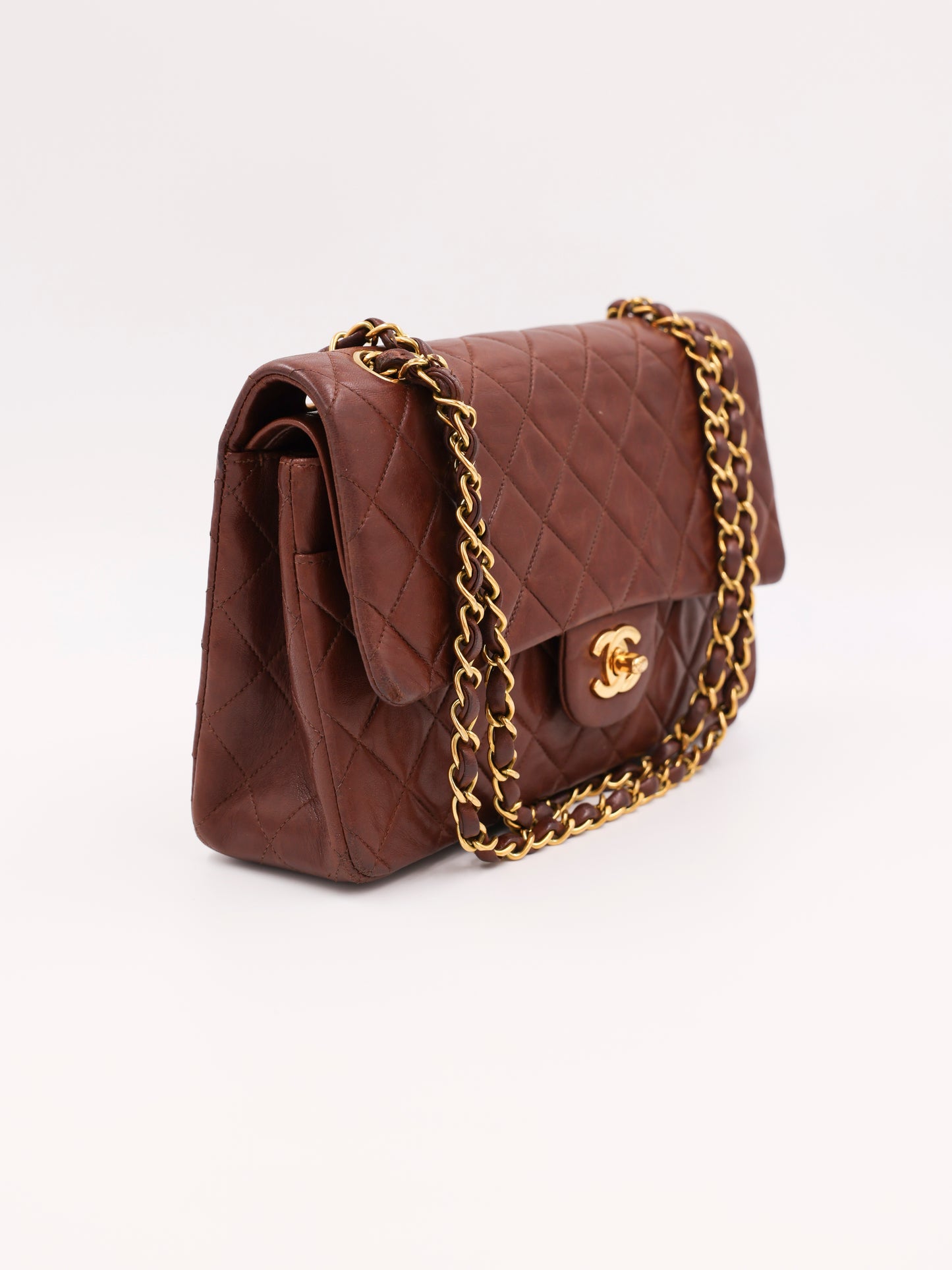 CHANEL Timeless Double Flap medium Schoko GHW