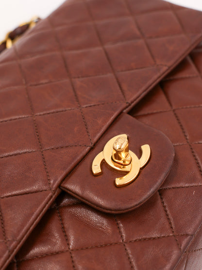 CHANEL Timeless Double Flap medium Schoko GHW