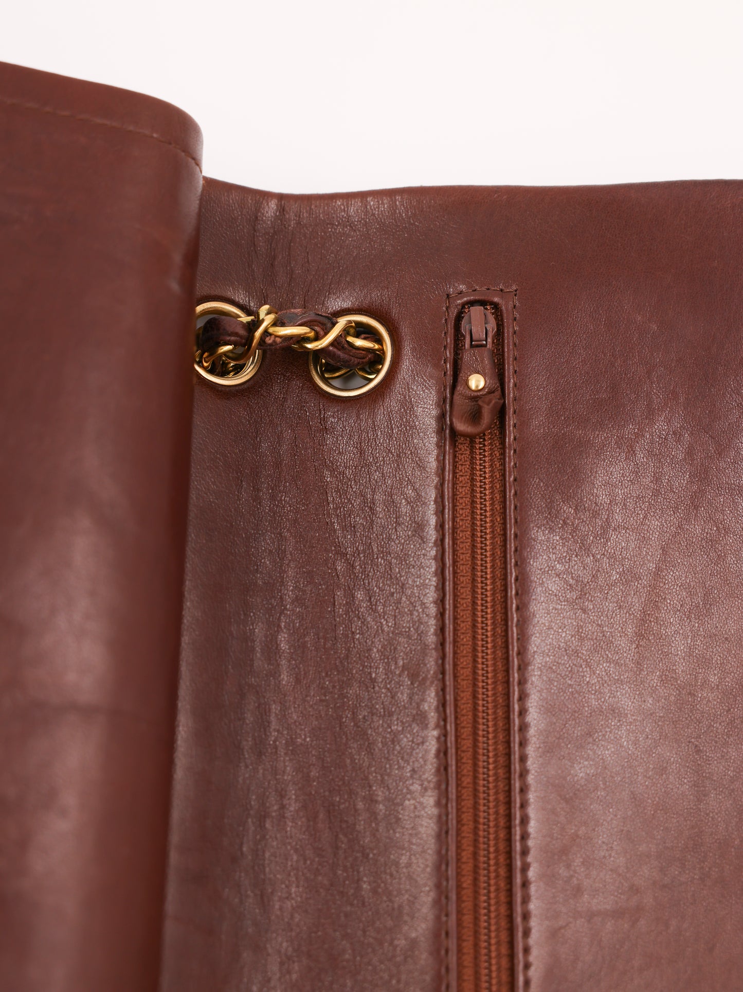 CHANEL Timeless Double Flap medium Schoko GHW
