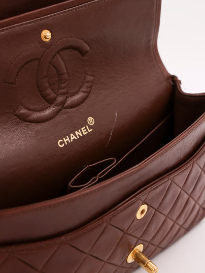 CHANEL Timeless Double Flap medium Schoko GHW
