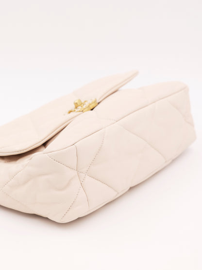 CHANEL 19 Jumbo Ziegenleder creme