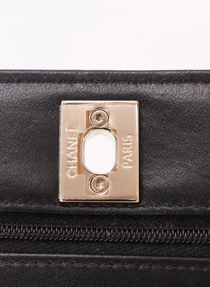 CHANEL Wallet on Chain Pearls Top Handle Lammleder schwarz