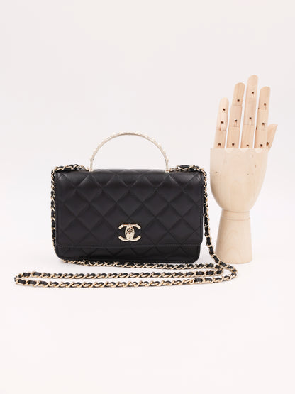 CHANEL Wallet on Chain Pearls Top Handle Lammleder schwarz