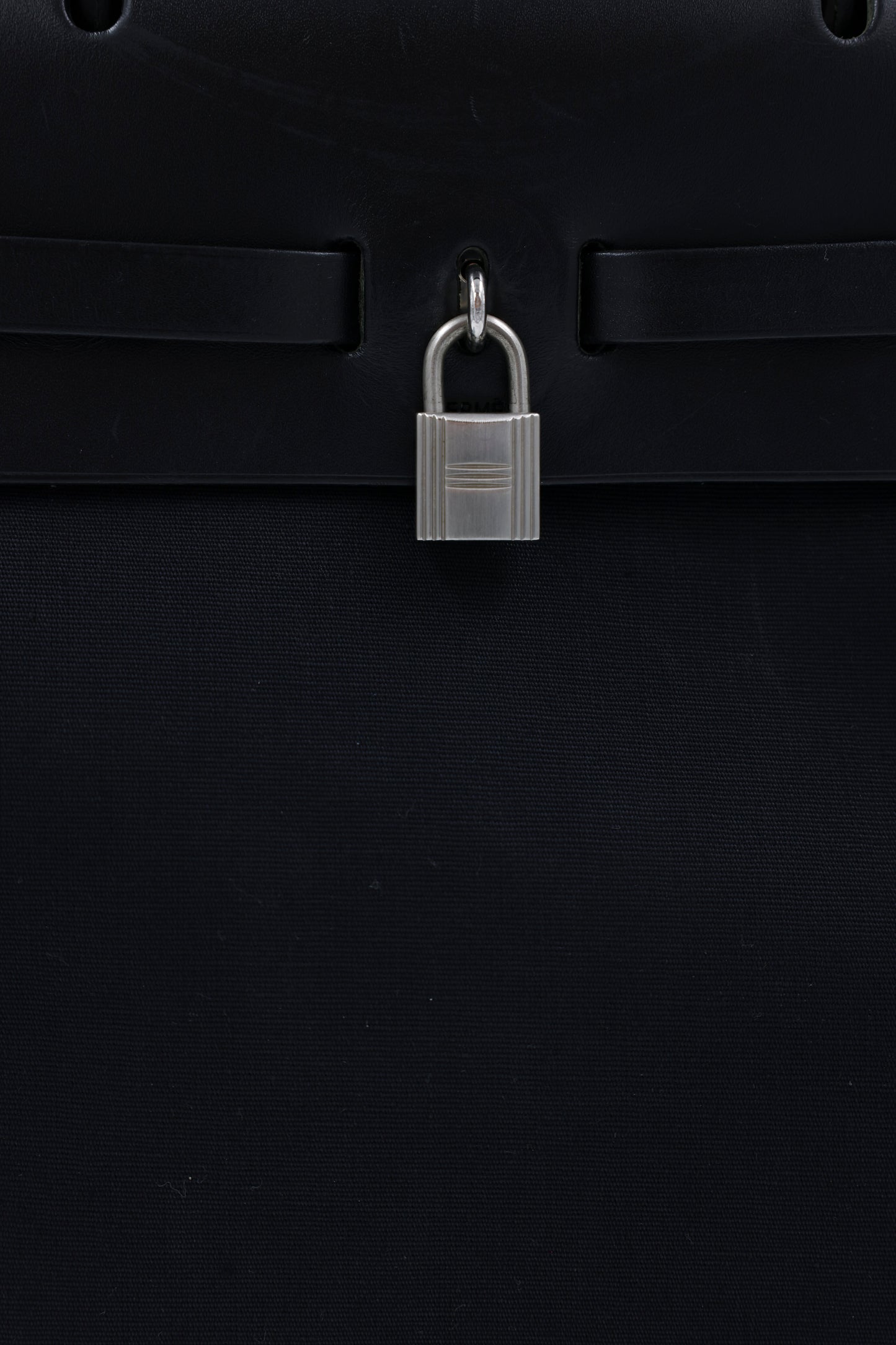 HERMÈS Herbag 31 Zip schwarz PHW