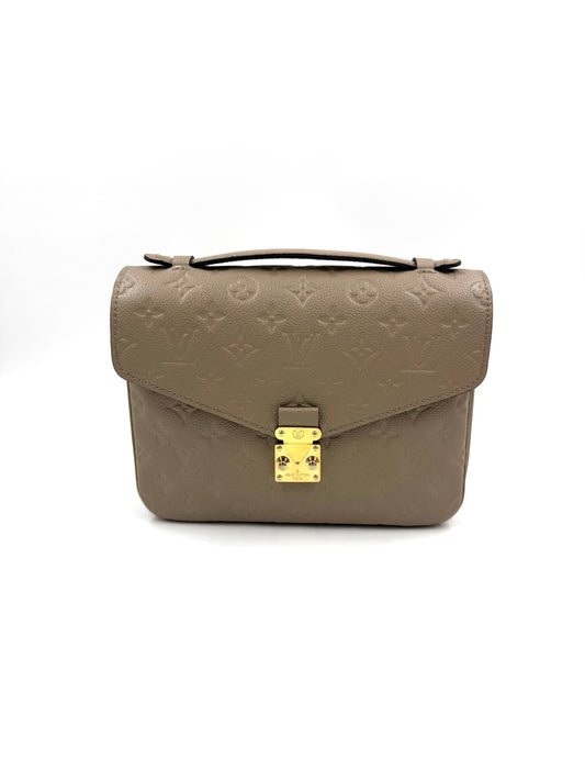 LOUIS VUITTON Pochette Metis Monogram Empreinte Tourterelle