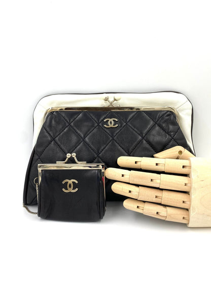 CHANEL Pearl Clutch schwarz weiß Lammleder - Clutch & Macarons - 12812829 - Clutch & Macarons - 