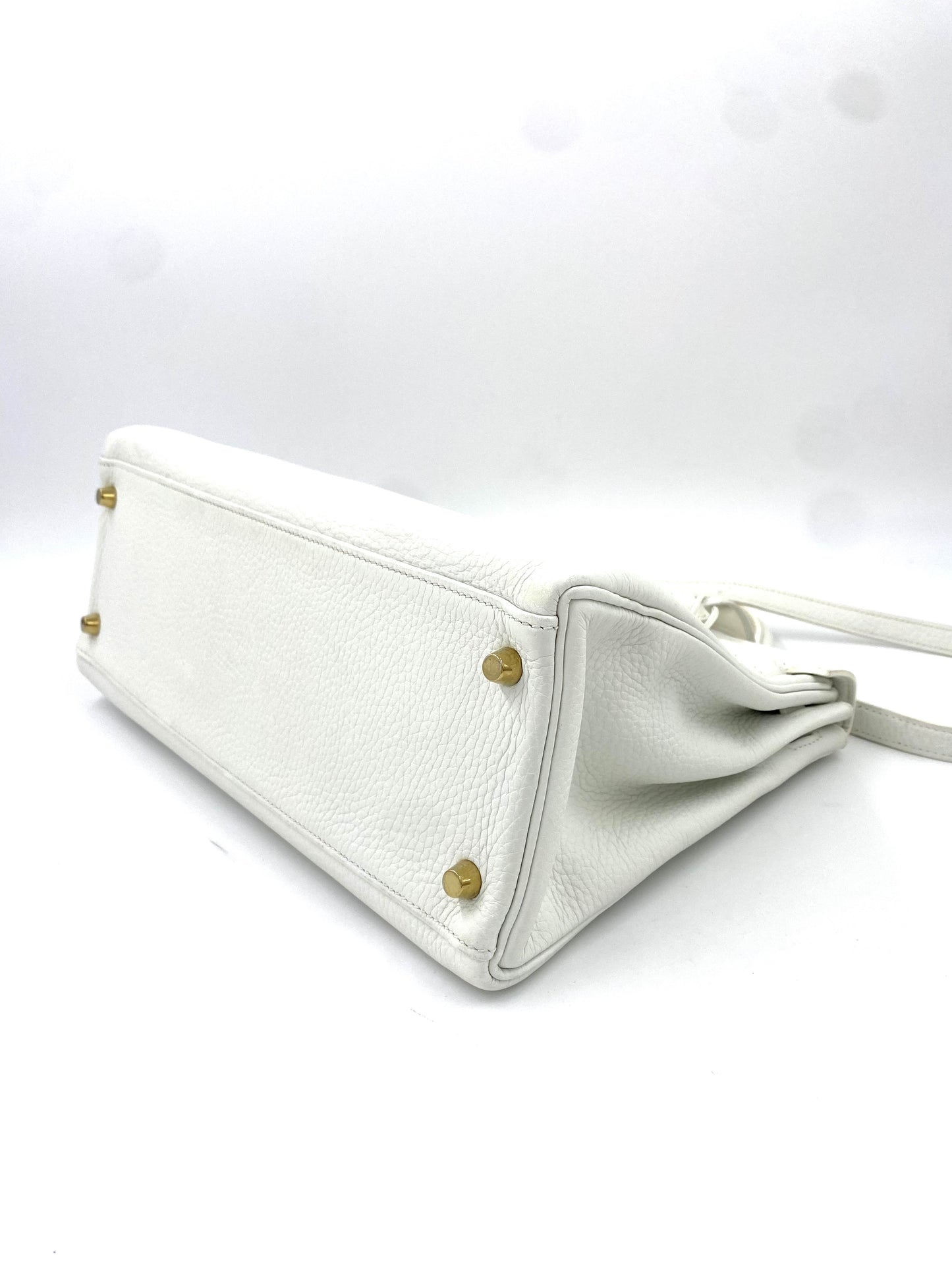 HERMÈS Kelly 32 Retourne Clemence-Leder Blanc mit gold Hardware