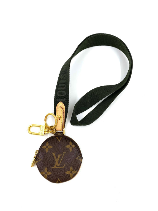 LOUIS VUITTON Lanyard Monogram Canvas Khaki - Clutch & Macarons - IK0211 - Clutch & Macarons - 