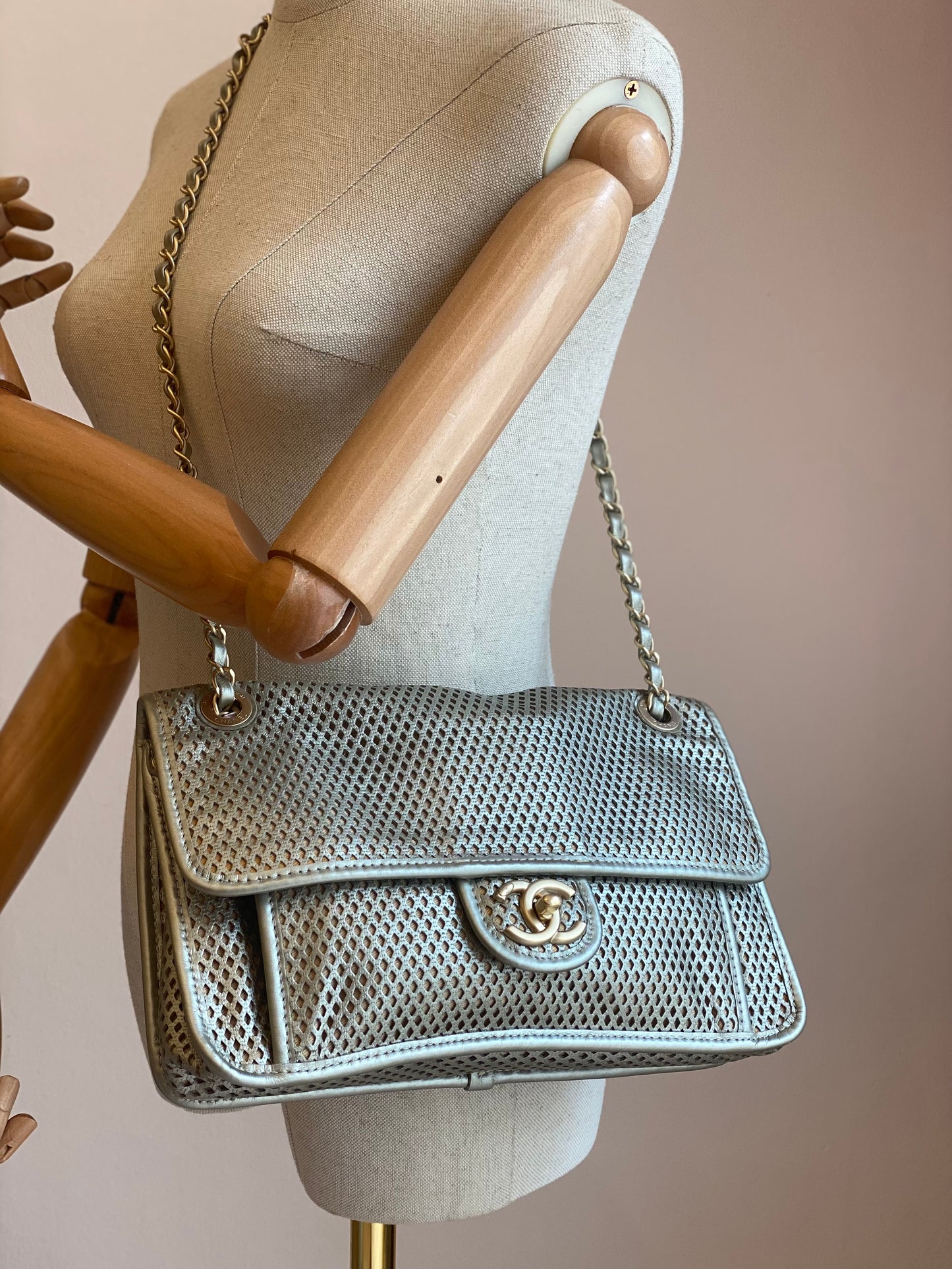 CHANEL „In the air“ Flap Bag perforated