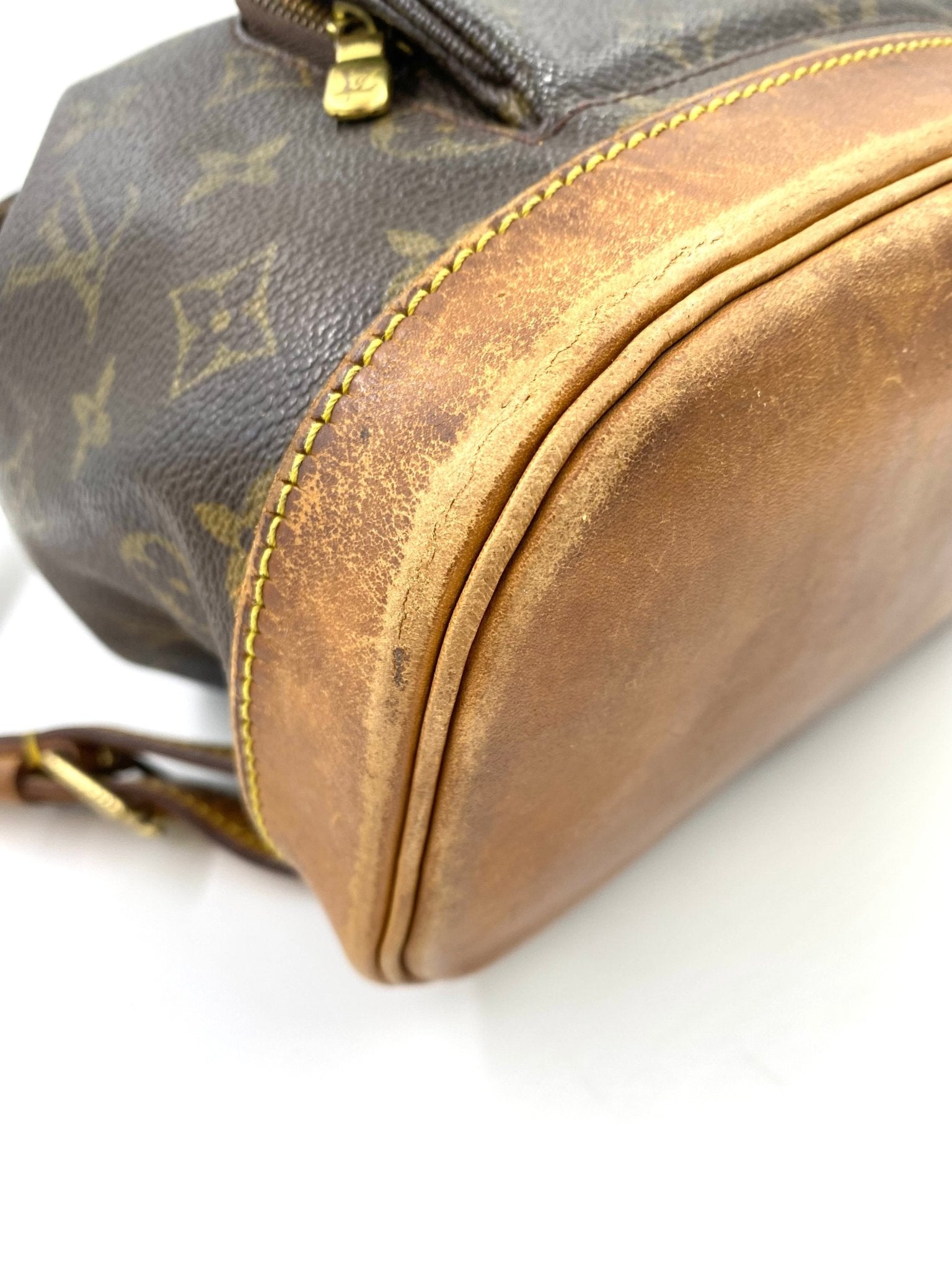 LOUIS VUITTON Montsouris MM Monogram Canvas - Clutch & Macarons - SP0968 - Clutch & Macarons - 