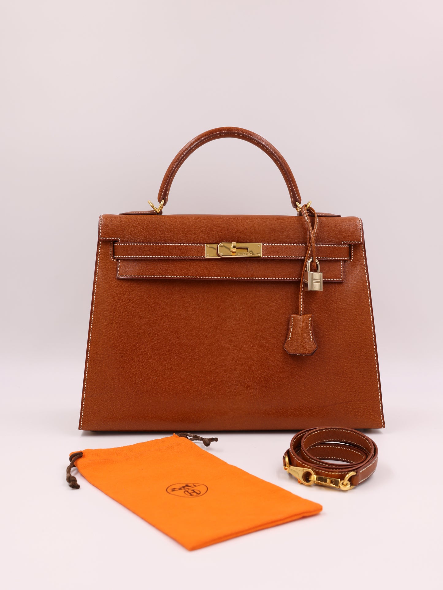 HERMÈS Kelly 32 cognac GHW
