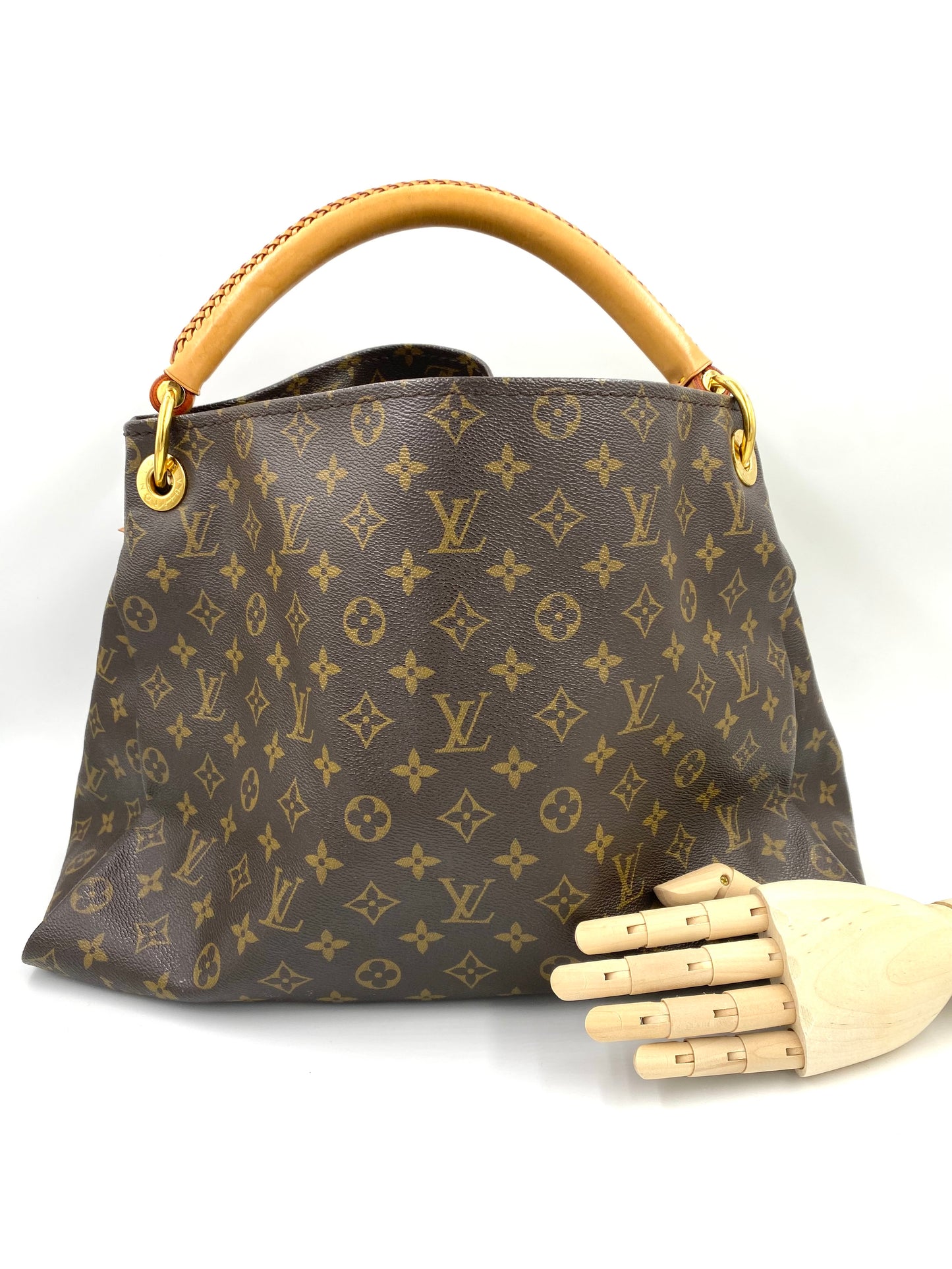 LOUIS VUITTON Artsy MM Monogram Canvas