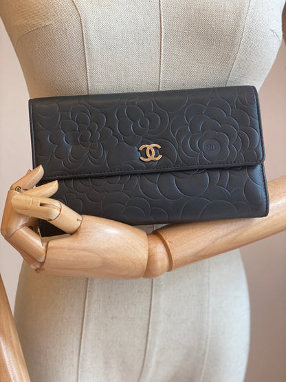 CHANEL Wallet Camelia schwarz