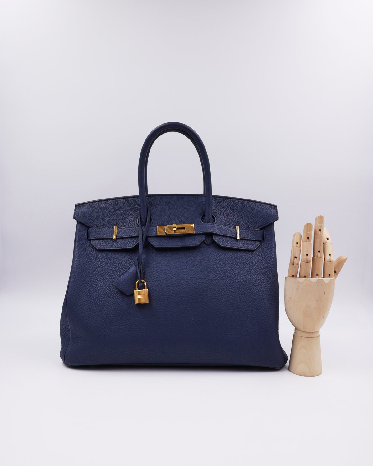 HERMÈS Birkin 35 Togo Blue Navy GHW dunkelblaue Designerhandtasche mit goldfarbenen Beschlägen