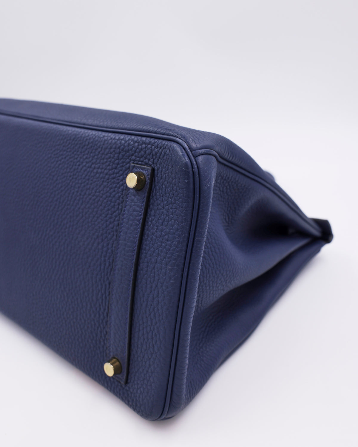 HERMÈS Birkin 35 Togo Blue Navy GHW, marineblaue Designerhandtasche aus Togo Leder mit goldfarbenen Details