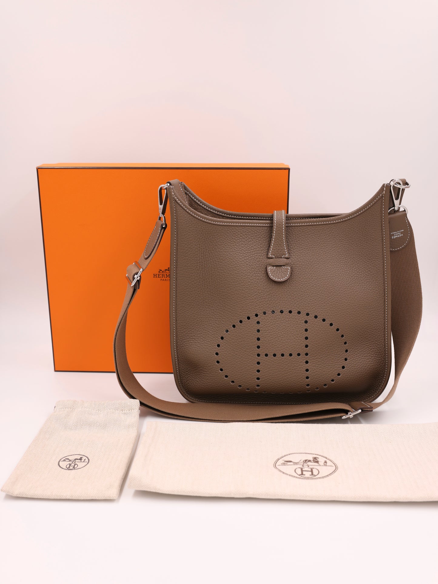 HERMÈS Evelyne 29 Clemence Etoupe PHW