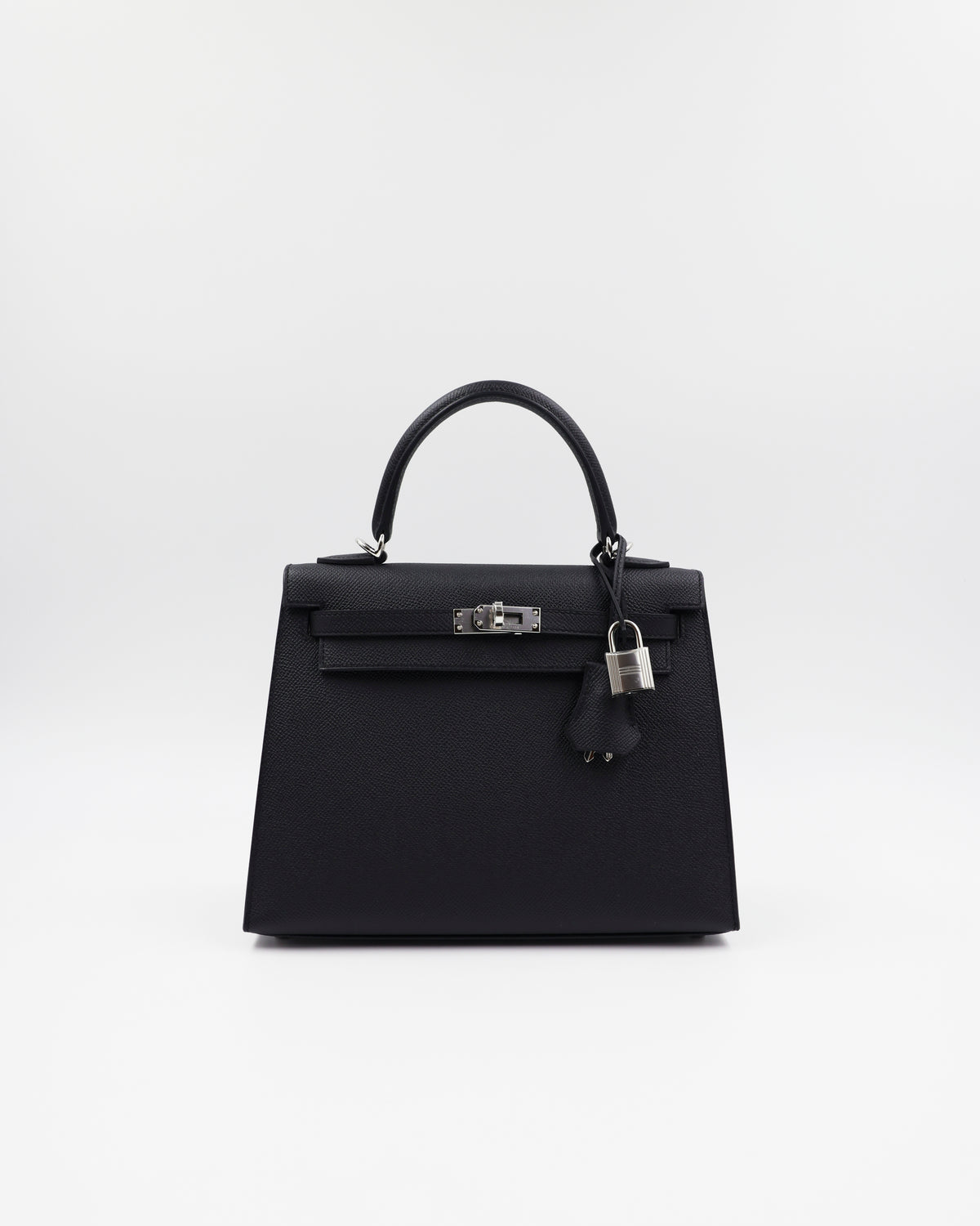 HERMÈS Kelly 25 Sellier Epsom schwarz PHW, schwarze Designerhandtasche mit Schloss