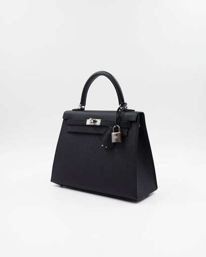 HERMÈS Kelly 25 Sellier Epsom schwarz PHW, schwarze Designerhandtasche mit Schloss