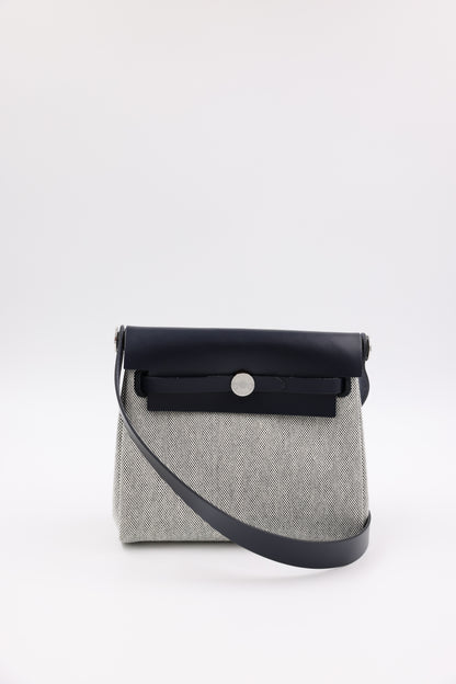 HERMÈS Herbag 20 navy SHW