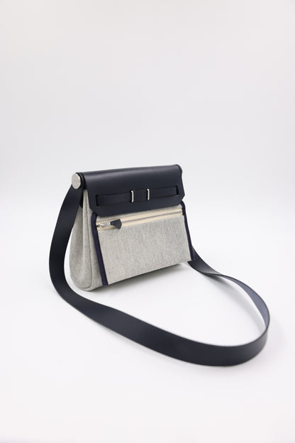 HERMÈS Herbag 20 navy SHW