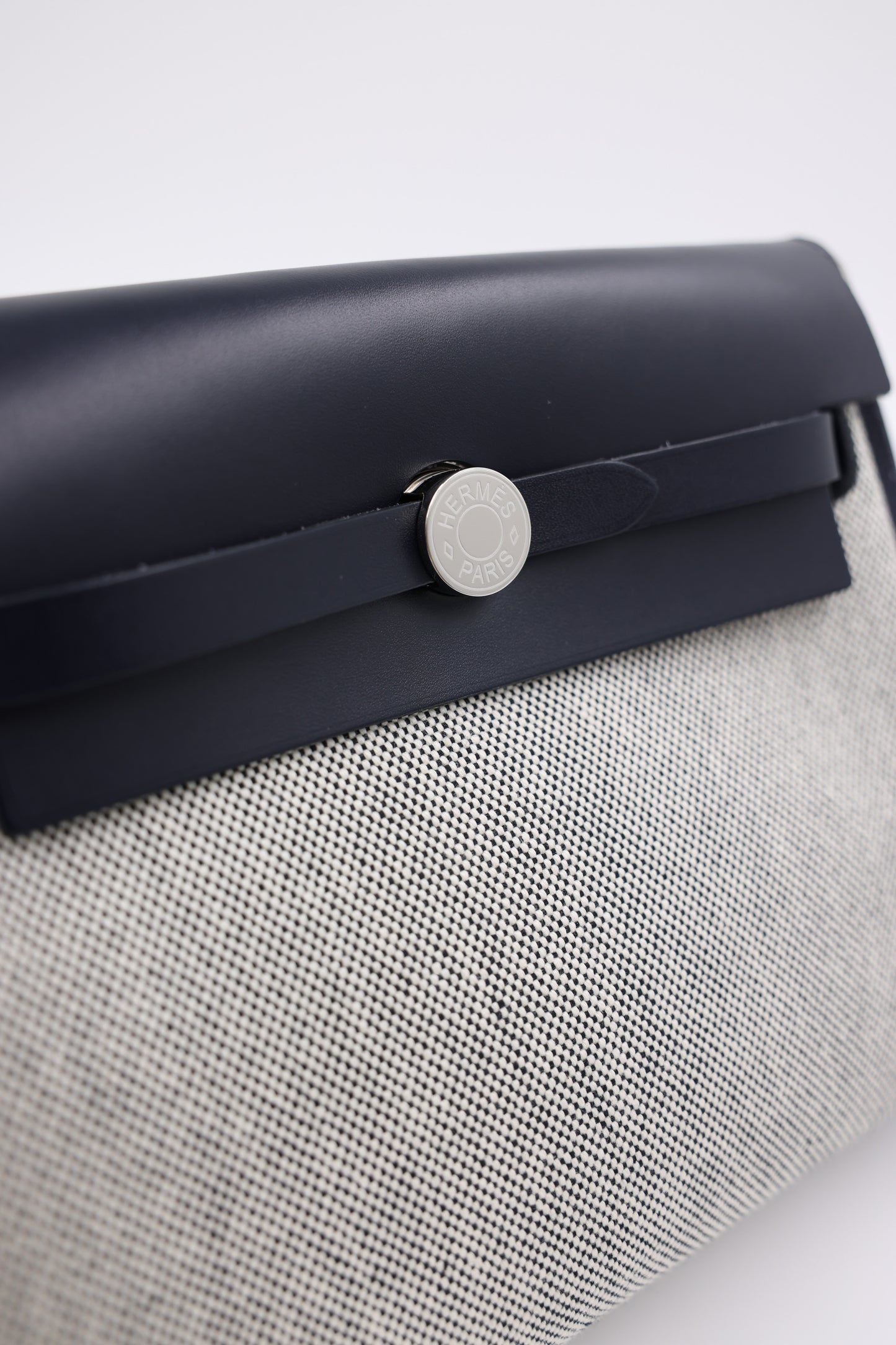 HERMÈS Herbag 20 navy SHW