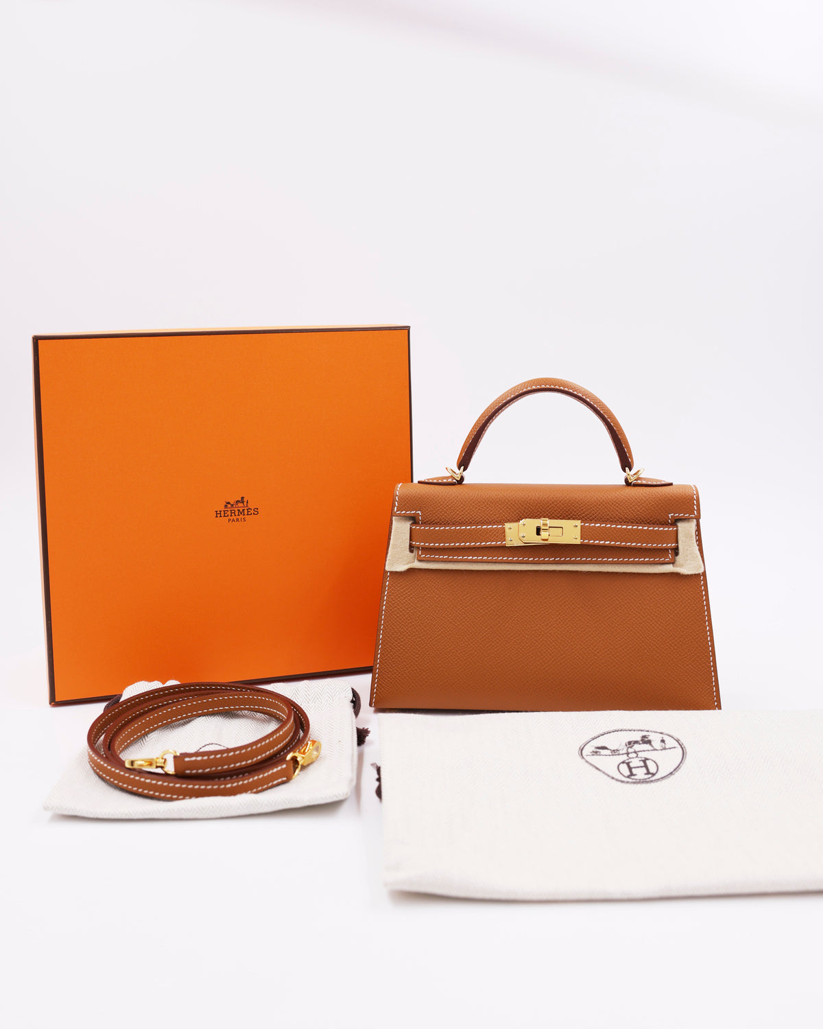 HERMÈS Mini Kelly Sellier Epsom Gold GHW mit Box Trageriemen und Staubbeutel