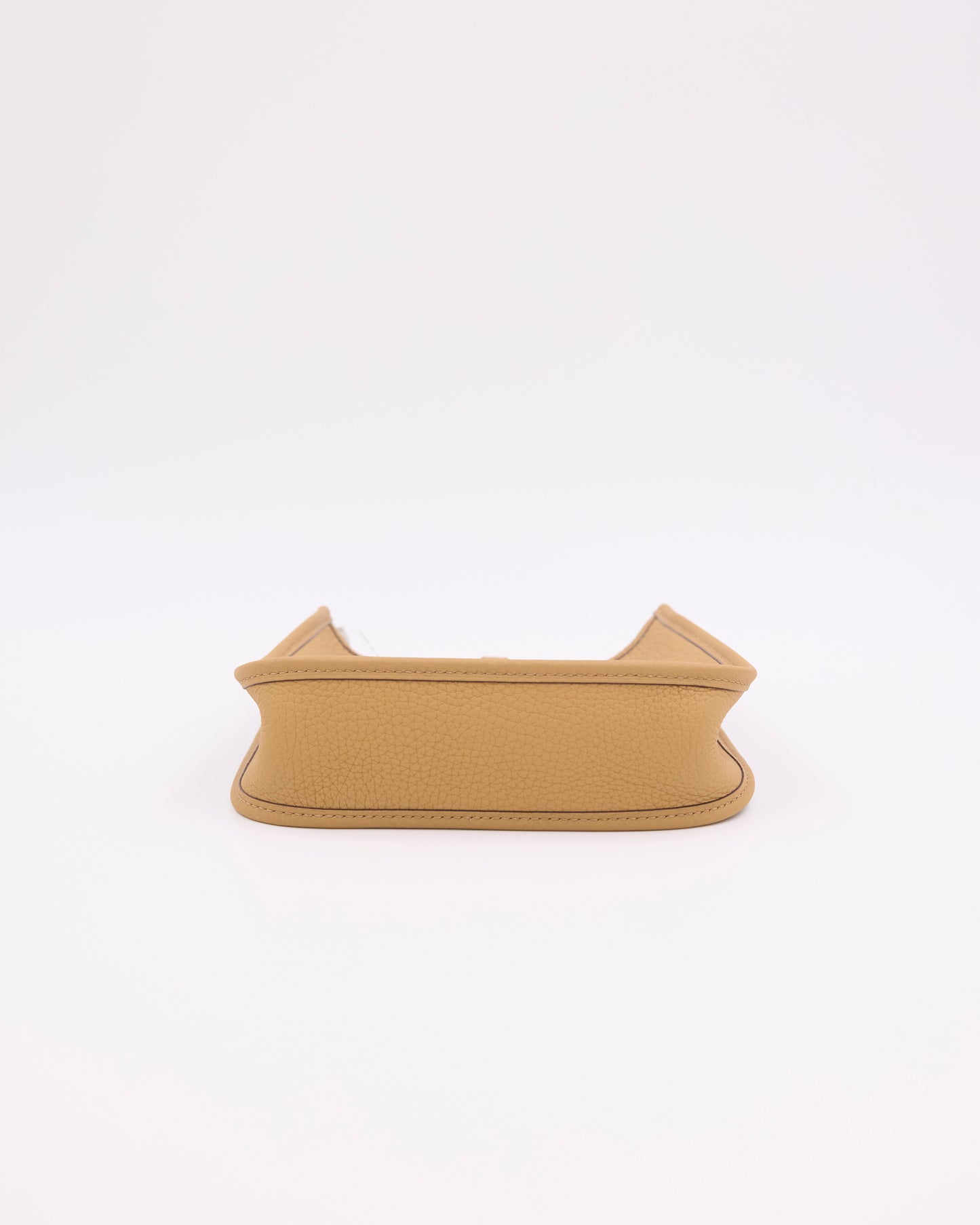 HERMÈS Evelyne 16 Biscuit PHW, beigefarbene Designerhandtasche aus Leder