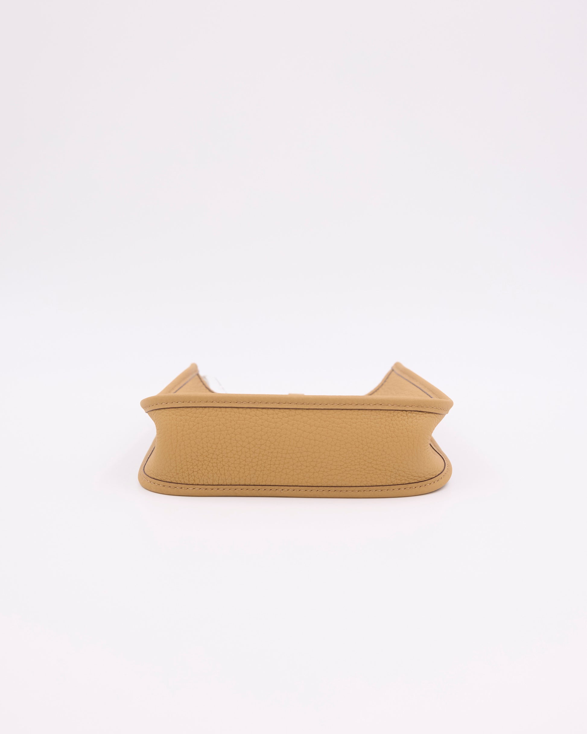 HERMÈS Evelyne 16 Biscuit PHW, beigefarbene Designerhandtasche aus Leder