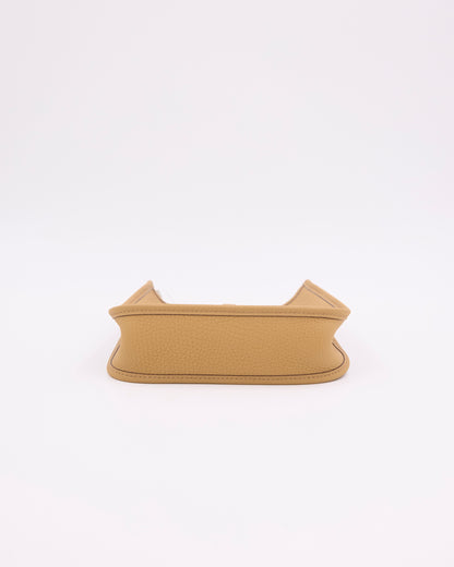 HERMÈS Evelyne 16 Biscuit PHW, beigefarbene Designerhandtasche aus Leder