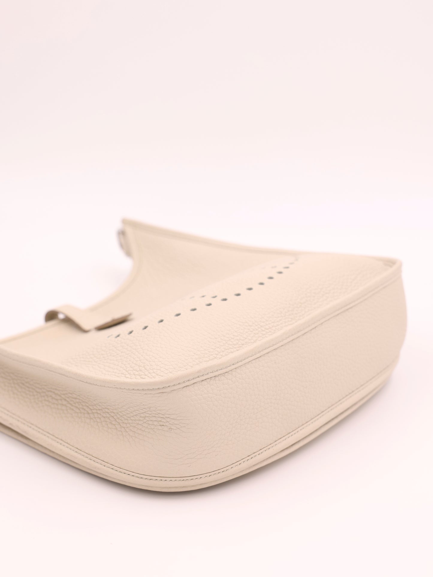 HERMÈS Evelyne 29 Clemence Beton PHW
